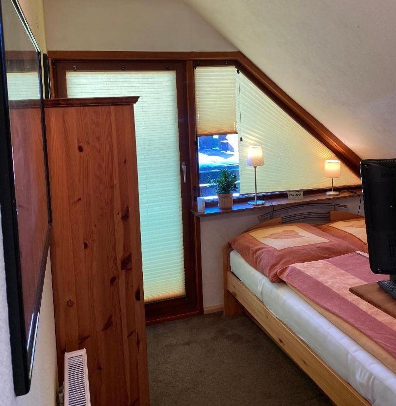 Gemuetliches Zimmer Zentral In Der Lueneburger Heide Schneverdingen Extérieur photo